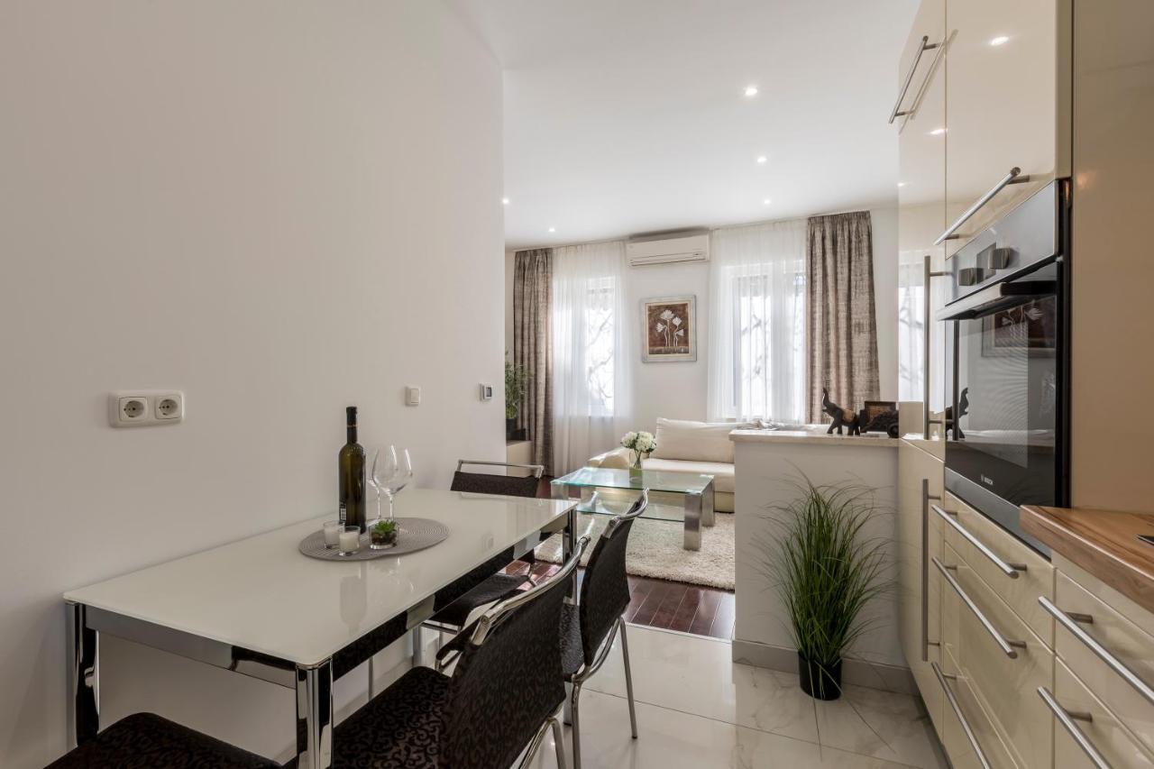 Villa Meri Very Central And Beautiful Apartment Split Eksteriør billede